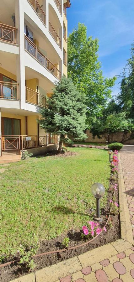 Golden Dreams Apartment Солнечный берег Экстерьер фото